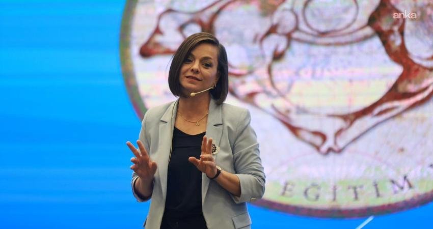 Karabağlar Belediye Başkanı Helil Kınay, Atlas Sağlık Eğitim Vakfı tarafından