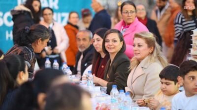 Karabağlar Belediyesi'nin ramazan ayı dolayısıyla düzenlediği iftar programı, Limontepe Pazar