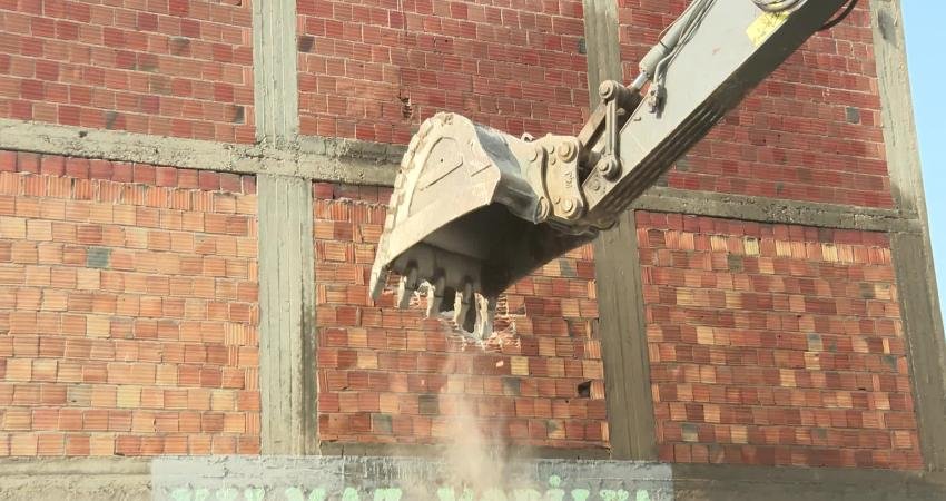 İzmir Büyükşehir Belediyesi, Karşıyaka’da Kemal Baysak Bulvarı’nı İZBAN hattı üzerinden