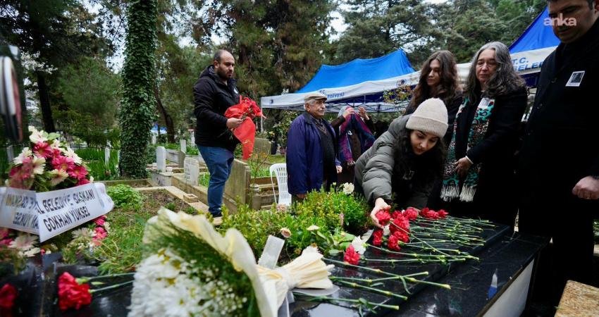 Kartal Belediyesi personeli Hüseyin Güler, vefatının ikinci yılında mezarı başında anıldı Kartal Belediyesi’nde 1989’dan vefat ettiği 2024'e kadar çeşitli kademelerde görev