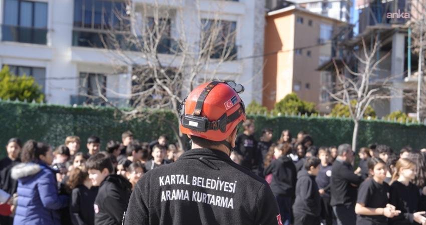 Kartal Belediyesi, 1–7 Mart Deprem Haftası kapsamında ilçedeki 44 okulda