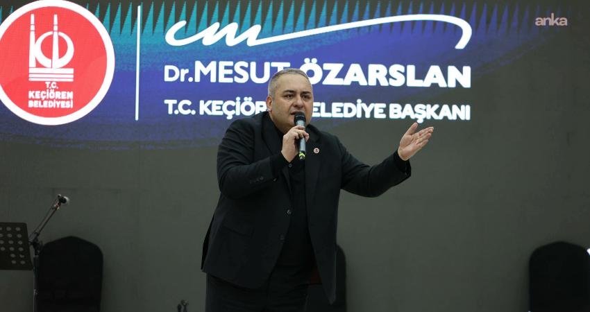 Keçiören Belediye Başkanı Mesut Özarslan, Mevlana Kültür Merkezi’nde düzenlenen iftar