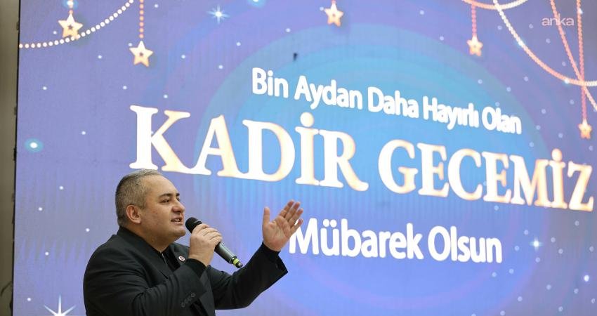 Keçiören Belediye Başkanı Mesut Özarslan, Mevlana Kültür Merkezi’nde düzenlenen iftar