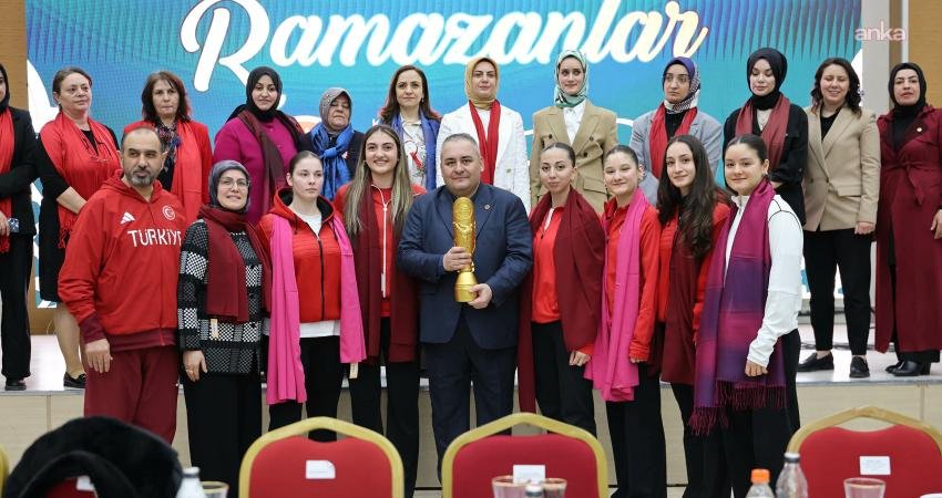 Keçiören Belediye Başkanı Mesut Özarslan, 8 Mart Dünya Kadınlar Günü