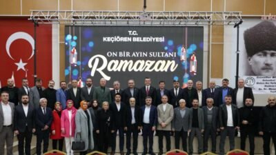 Keçiören Belediye Başkanı Mesut Özarslan, Mevlana Kültür Merkezi’nde düzenlenen iftar