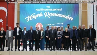 Keçiören Belediye Başkanı Mesut Özarslan, Mevlana Kültür Merkezi’nde düzenlenen iftar