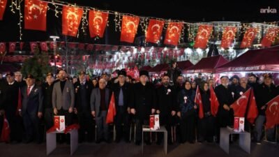 Keçiören Belediyesi tarafından Kalaba Kent Meydanı’nda düzenlenen programda, Çanakkale Zaferi