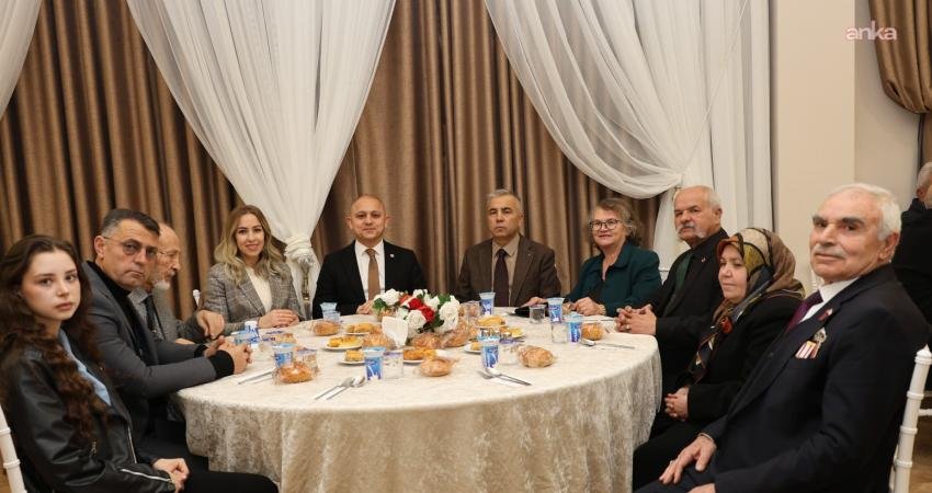 Kırıkkale Belediyesi ev sahipliğinde, gazi ve şehit aileleri iftar programında