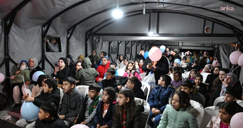 Kırşehir Belediyesi’nin “Her mahallede etkinlik” sloganıyla düzenlediği ramazan etkinlikleri, Kındam