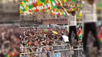 Mardin'in Kızıltepe ilçesinde Nevruz binlerce kişinin katılımıyla kutlandı.