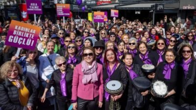 Konak Belediyesi, 8 Mart Dünya Kadınlar Günü’nü tüm haftaya yayılan