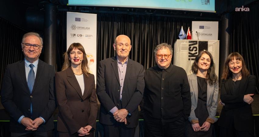 Kültür ve sanatta 1,9 milyon avroluk ortaklık: Belediyeler ve STK’lar aynı masada buluşuyor İKSV’nin AB destekli “Ortaklaşa” programı, yerelde üretim yapan sanatçılar ve