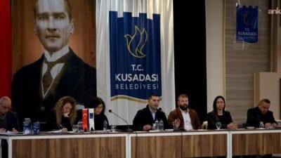 Kuşadası Belediye Başkanı Ömer Günel, ilçede yapılacak yol yatırımlarıyla ilgili