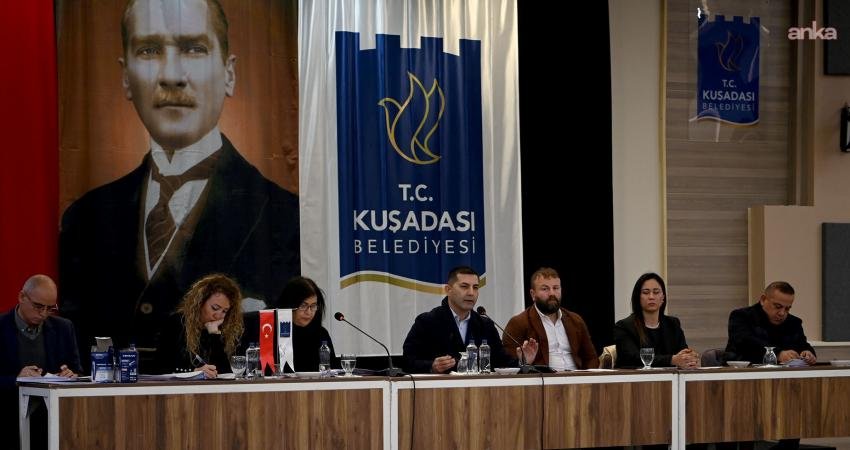 Kuşadası Belediye Başkanı Ömer Günel, ilçede yapılacak yol yatırımlarıyla ilgili