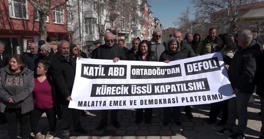 Malatya Emek ve Demokrasi Platformu’ndan İran açıklaması: “ABD-İsrail saldırganlığı haydutluktur” Malatya Emek ve Demokrasi Platformu, ABD ve İsrail’in İran’a yönelik