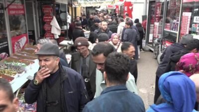 Ramazanın son gününde Malatya’da çarşı ve pazar yerlerinde esnaf durgunluktan