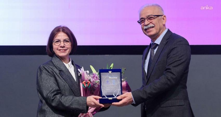 Maltepe Belediye Başkanı Esin Köymen, İSKİ tarafından düzenlenen 8 Mart