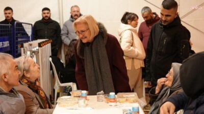 Maltepe Belediyesi, vatandaşları ramazan ayı boyunca geleneksel iftar programlarında bir