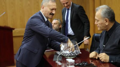 Mamak Belediyesi’nin İŞKUR üzerinden gerçekleştirdiği 90 temizlik işçisi alımı için