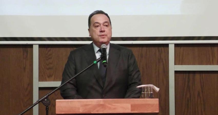 Manisa Büyükşehir Belediye Başkanı Besim Dutlulu, şehit aileleri ve gaziler