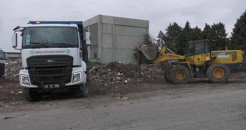 Manisa Büyükşehir Belediyesi, Akhisar Nuri Giyik Sanayi Sitesi’ndeki boş bir