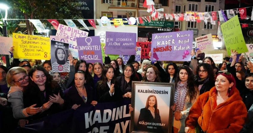 Manisa’da 8 Mart Dünya Kadınlar Günü kapsamında çeşitli etkinlikler düzenlendi.