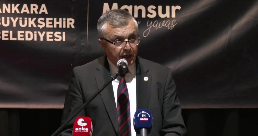 Ankara Büyükşehir Belediye (ABB) Başkanı Mansur Yavaş, Karaman'da bir okulda