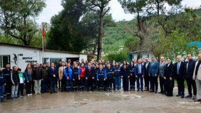 Marmaris Belediye Başkanı Acar Ünlü, makine araç parkı ve belediye ana