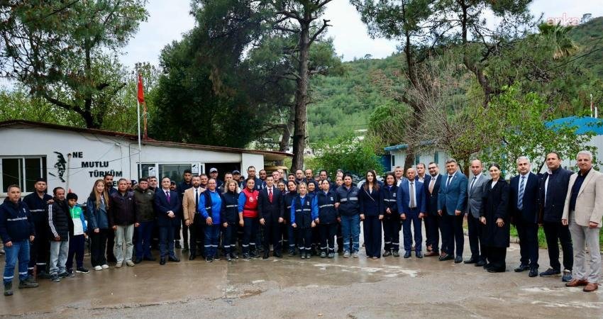 Marmaris Belediye Başkanı Acar Ünlü, makine araç parkı ve belediye ana