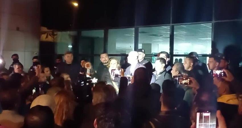 Marmaris Belediyesi’ne operasyon… Marmaris Belediyesi'ne yönelik operasyon düzenlendi. Belediye Başkanı Acar Ünlü, "Belediyenin