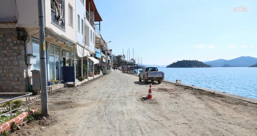Marmaris Belediyesi, deniz turizminin önemli merkezlerinden Bozburun’da sahil bandını baştan