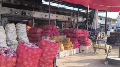 Son günlerde akaryakıta gelen zamlardan sonra Osmaniye'nin Kadirli ilçesinde hâl