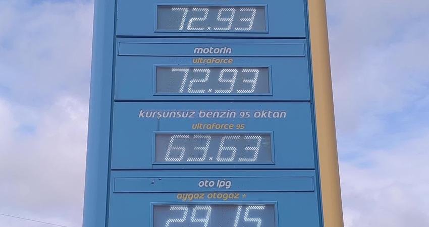 Osmaniye'nin Kadirli ilçesinde mazota gelen 5 lira 20 kuruşluk zamma