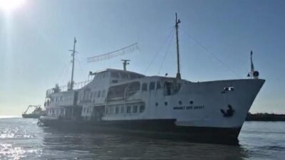 Tuzla Belediye Başkanı Eren Ali Bingöl, Tuzla Belediyesi’nin gençlik gemisi