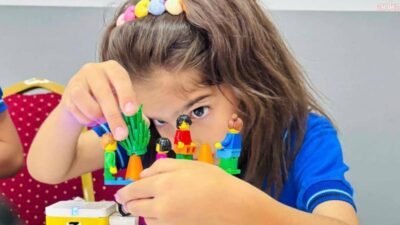 Merkezefendi Belediyesi Atatürk Bilim Merkezi’nde 13-18 yaş aralığındaki çocuklara ve