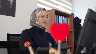 Mersin Büyükşehir Belediyesi, Yaşlı Destek Hizmetleri ile vatandaşların yaşamını kolaylaştırıyor Mersin Büyükşehir Belediyesi, Sağlık İşleri Dairesi Başkanlığı bünyesinde sunulan Yaşlı
