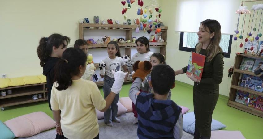 Mersin Büyükşehir Belediyesi’nin Toroslar Çocuk Kampüsü’nde çocuklar “Masal ve Drama Atölyesi” İle kendini keşfediyor Mersin Büyükşehir Belediyesi Kadın ve Aile Hizmetleri Dairesi Başkanlığı bünyesinde