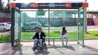 Mersin Büyükşehir Belediyesi, özel gereksinimli bireylerin toplu taşıma araçlarına erişimini