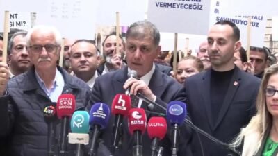 Meslek Fabrikası için 15 günlük yürütmeyi durdurma kararı… İzmir Büyükşehir Belediye Başkanı Tugay: Hizmet binalarımızı elimizden almasınlar İzmir Büyükşehir Belediyesi ile Vakıflar Genel Müdürlüğü arasında İzmir Meslek