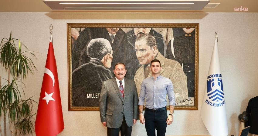 Milas Belediye Başkanı Topuz’dan Bodrum Belediye Başkanı Mandalinci’ye ziyaret Milas Belediye Başkanı Fevzi Topuz, Bodrum Belediye Başkanı Tamer Mandalinci’yi