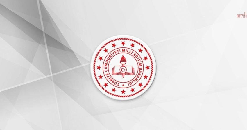 Milli Eğitim Bakanlığı’ndan öldürülen öğretmen Fatma Nur Çelik için açıklama: Çekmeköy’deki saldırıya ilişkin idari ve adli süreç başlatıldı İstanbul Çekmeköy’de Taşdelen Borsa İstanbul Mesleki ve Teknik Anadolu Lisesi’nde