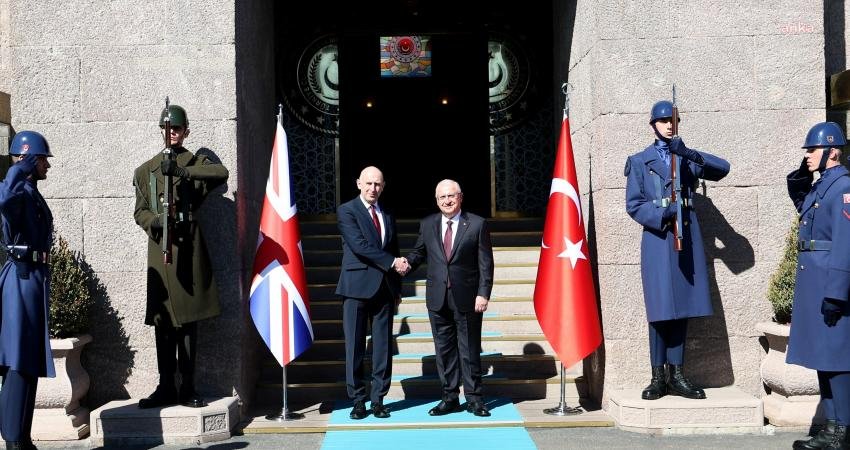Milli Savunma Bakanı Yaşar Güler, bugün Birleşik Krallık'ı ziyaret edecek.