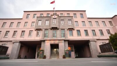 Milli Savunma Bakanlığı (MSB), Katar'da kaza kırıma uğrayan helikopterde dört