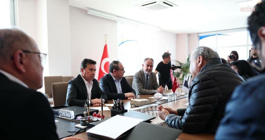 Muğla Büyükşehir Belediye Başkanı Ahmet Aras, Menteşe Belediye Başkanı Gonca