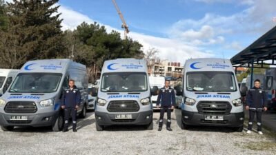 Muğla Büyükşehir Belediyesi, 13 ilçede sağlık hizmetlerini güçlendirmek amacıyla araç