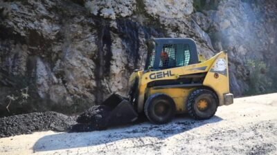 Muğla Büyükşehir Belediyesi, Fethiye-Ölüdeniz yolunda sürdürdüğü yol ve altyapı çalışmalarında