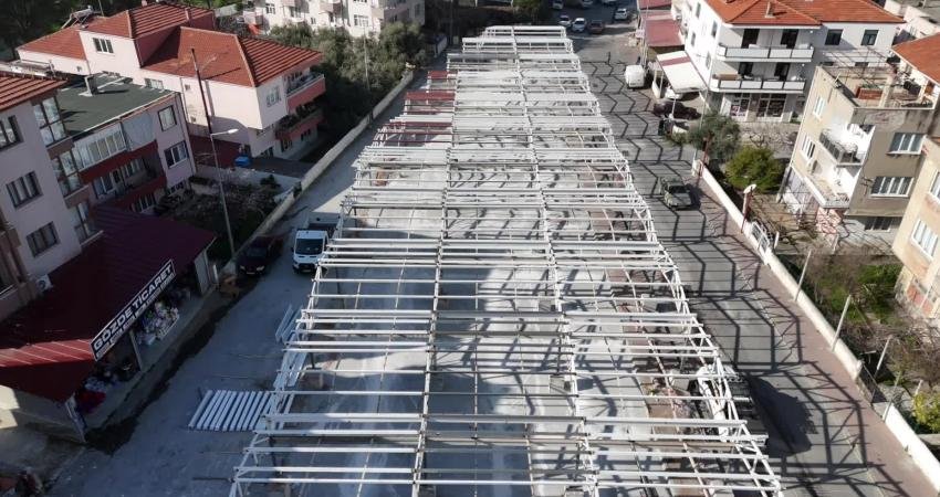 Muğla Büyükşehir Belediyesi’nden Yatağan Pazaryeri’nde yenileme çalışması Muğla Büyükşehir Belediyesi, Yatağan Pazaryeri’nde başlattığı bakım, onarım ve tadilat
