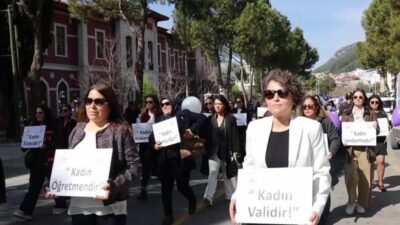 Muğla’da 8 Mart Dünya Kadınlar Günü dolayısıyla farkındalık amaçlı düzenlenen