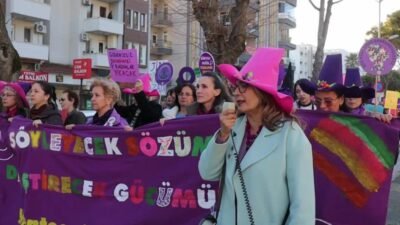 Muğla’nın Menteşe ilçesinde kadınlar, 8 Mart Dünya Kadınlar Günü dolayısıyla