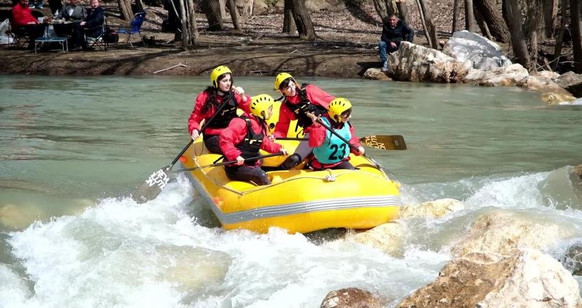 Munzur Çayı’nda rafting heyecanı başladı Rafting Türkiye Şampiyonası ve Milli Takım Seçme Yarışları, Tunceli’de başladı.